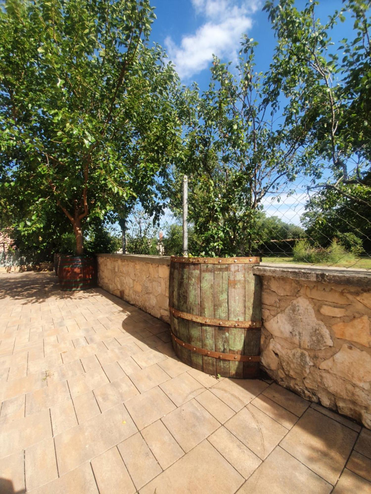 Apartment And Room Marlen Ровинско село Екстериор снимка