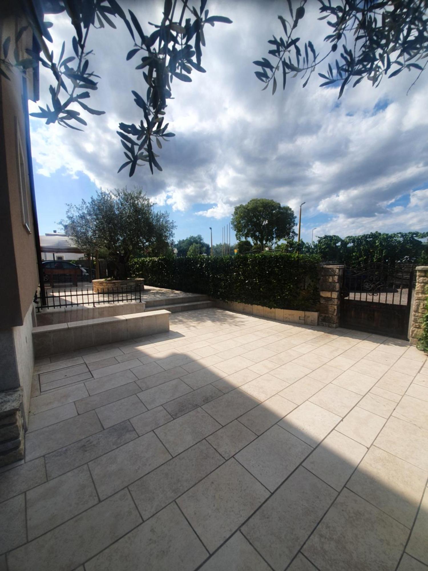 Apartment And Room Marlen Ровинско село Екстериор снимка
