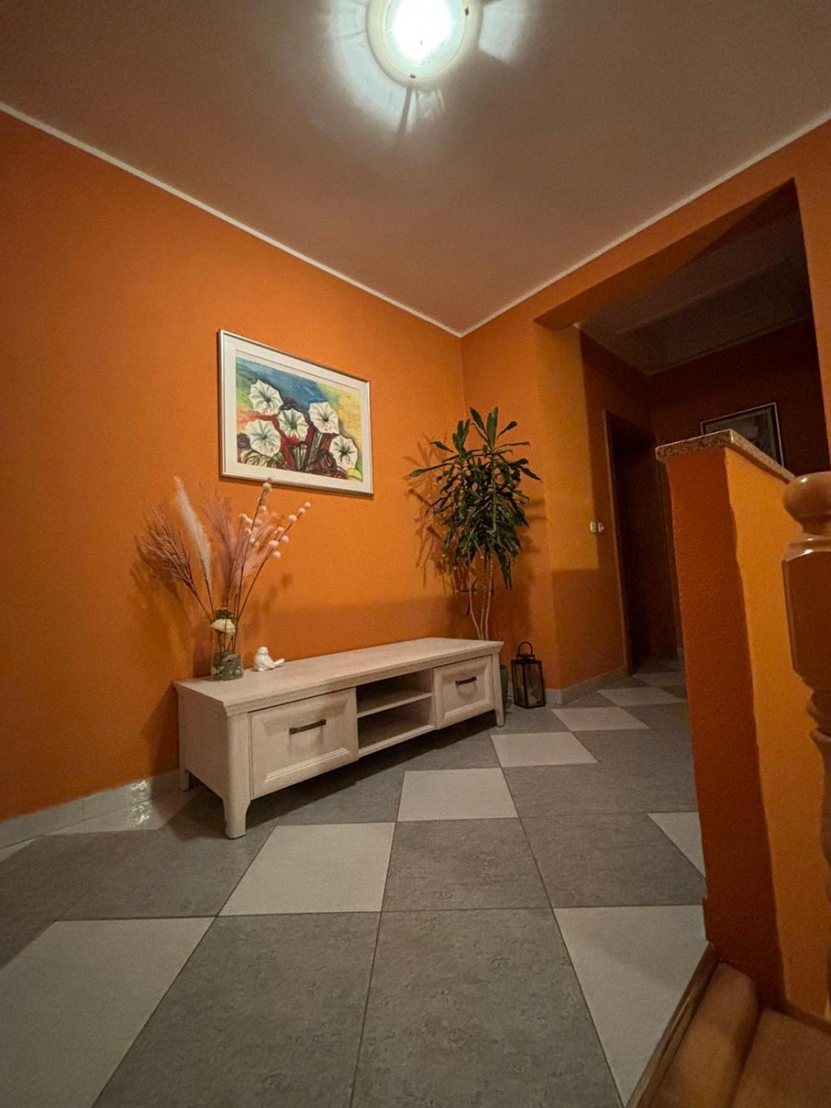 Apartment And Room Marlen Ровинско село Екстериор снимка